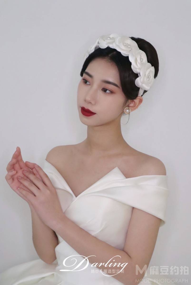 妆容模特