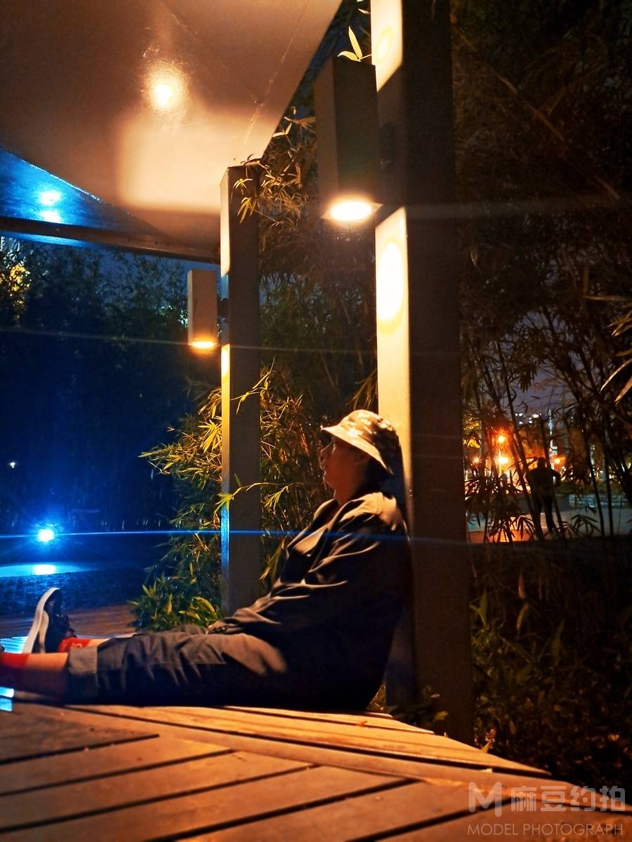 夜景模特