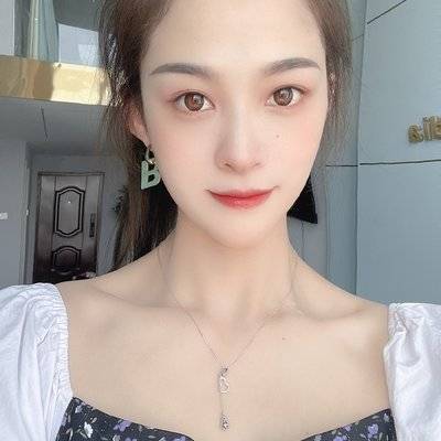 黑白模特