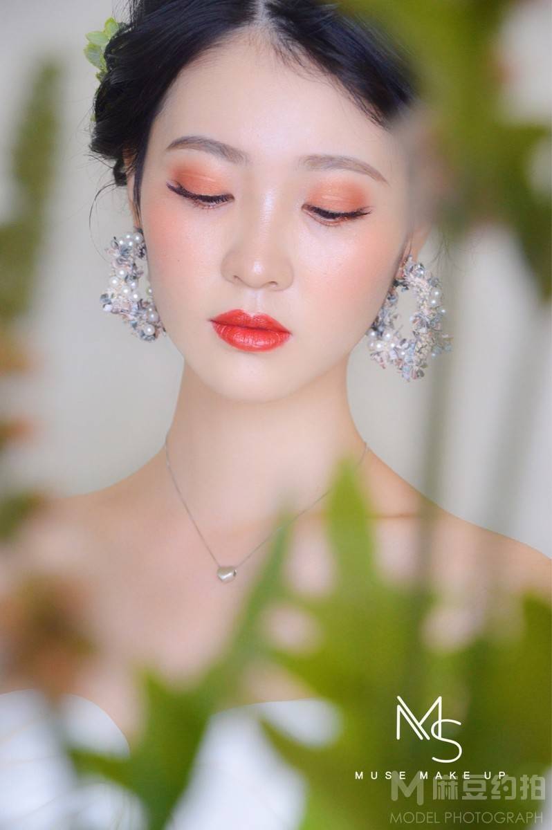 妆容模特