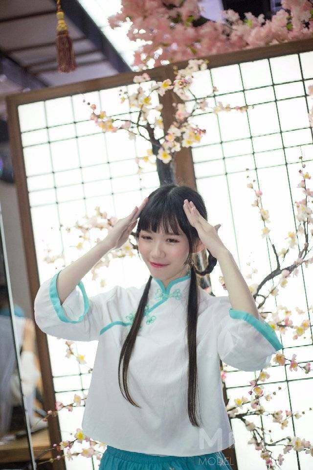 校园模特