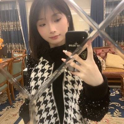 黑白模特