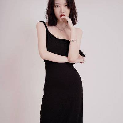 黑白模特