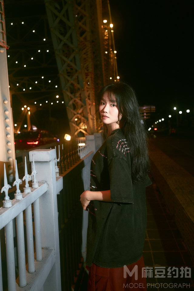 夜景模特