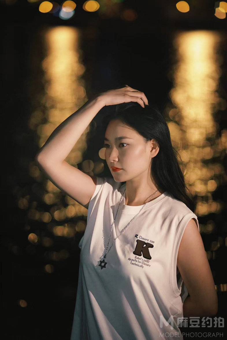 夜景模特