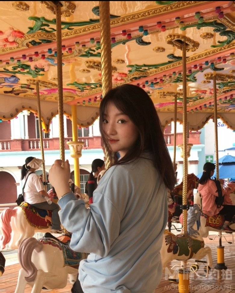 妆容模特