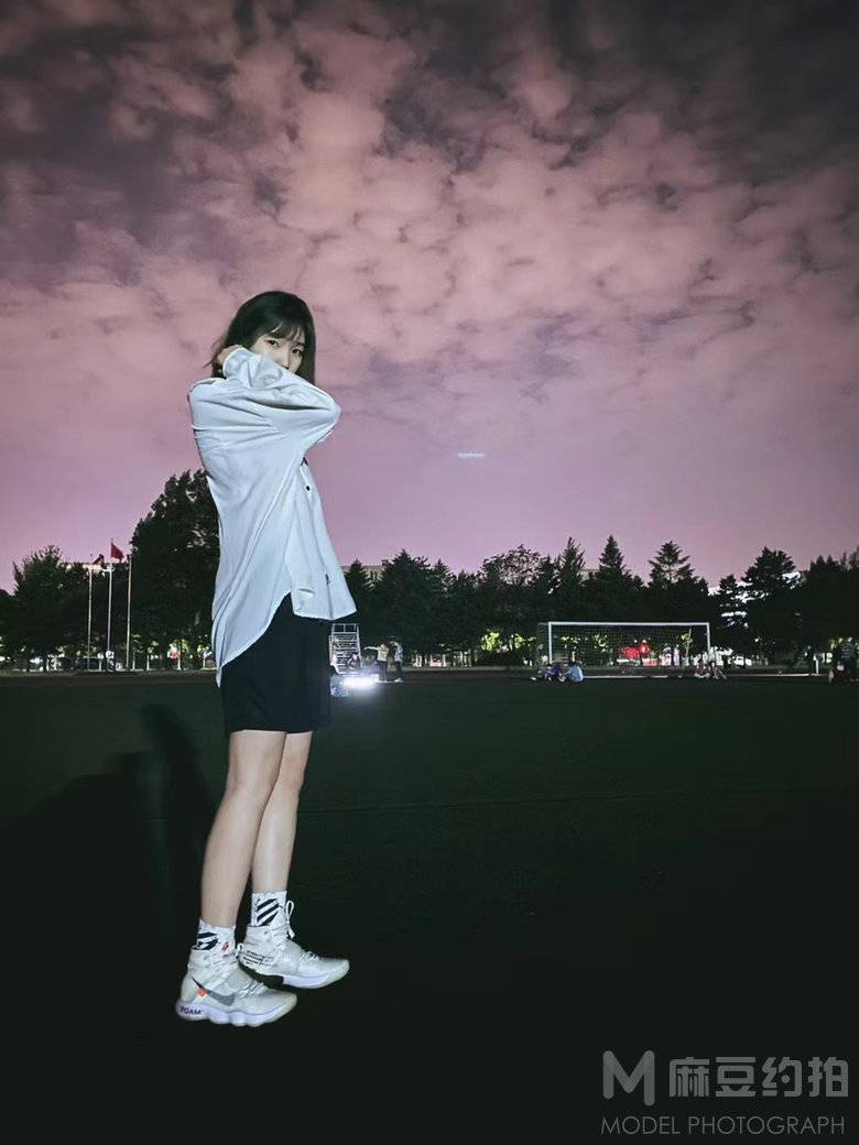 校园模特