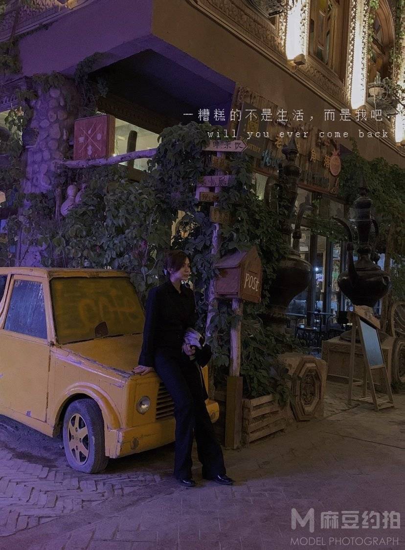 黑白模特