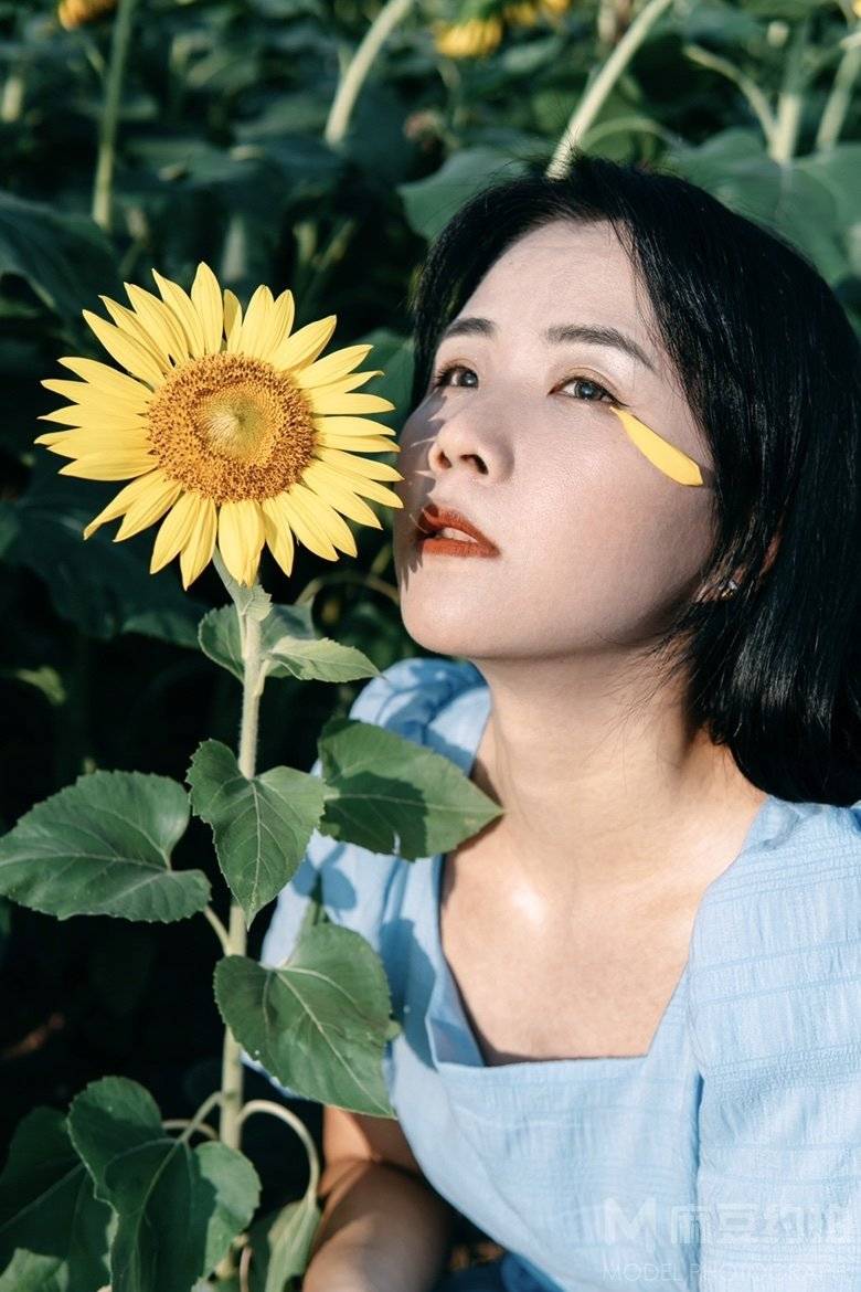 胶片模特