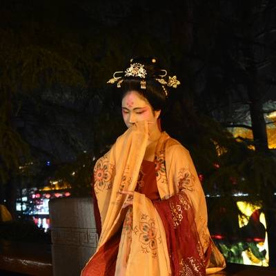 汉服模特
