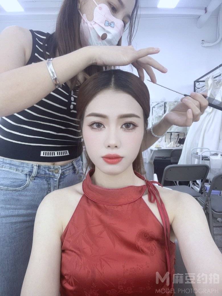 妆容模特