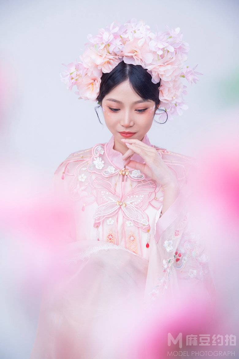 汉服模特