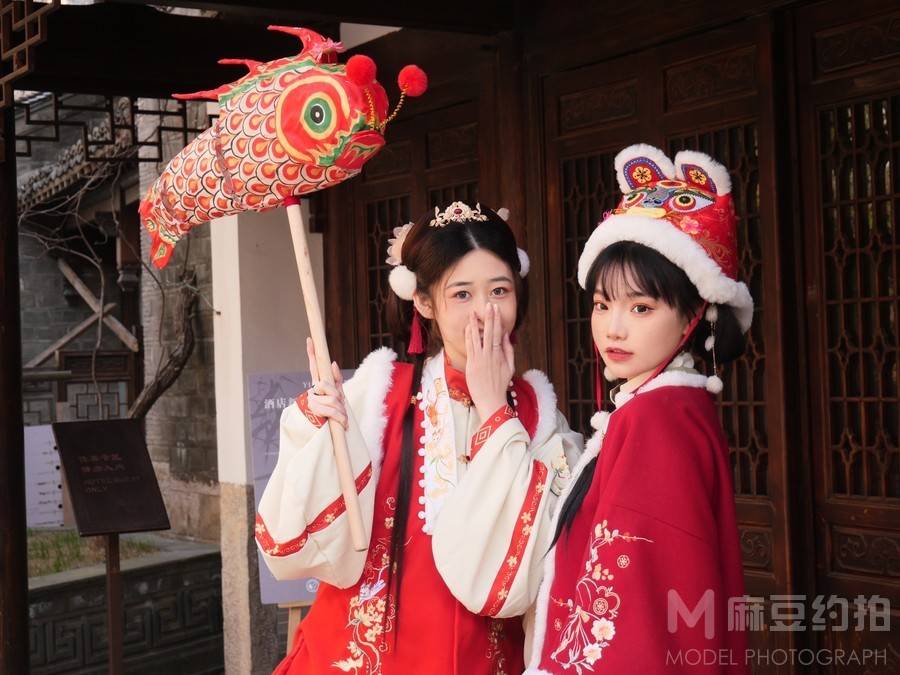 汉服模特