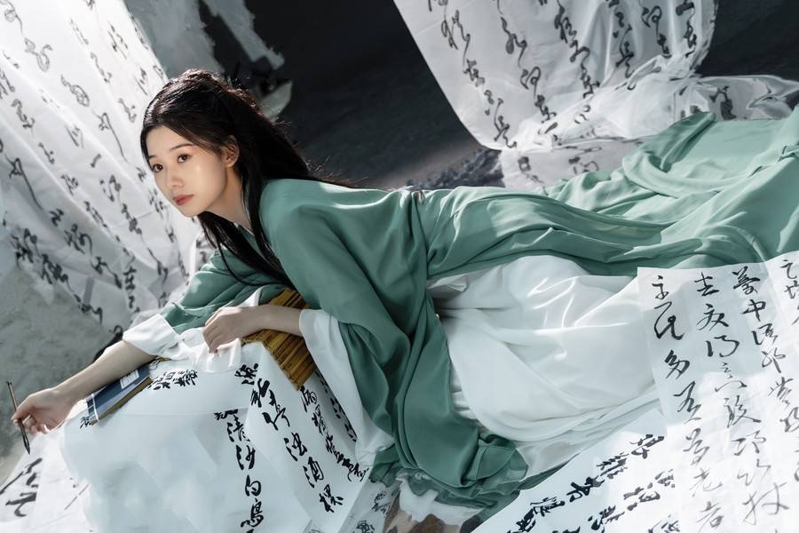汉服模特