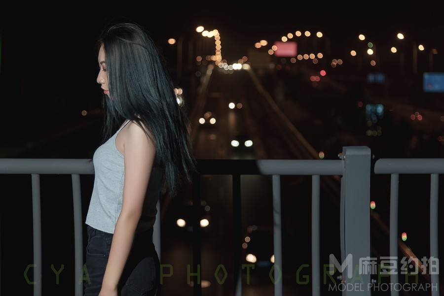 夜景模特