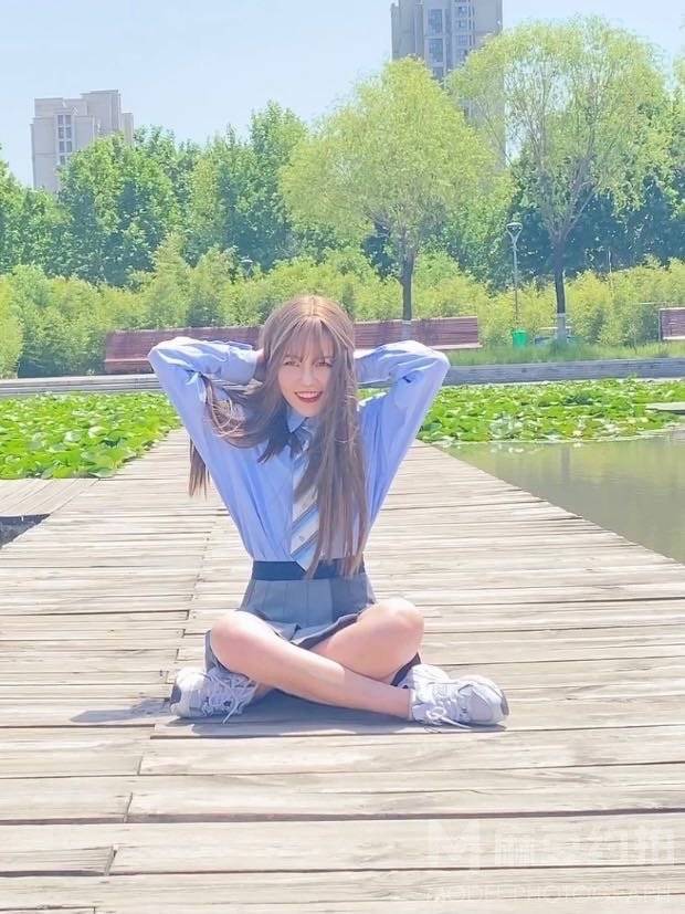 校园模特