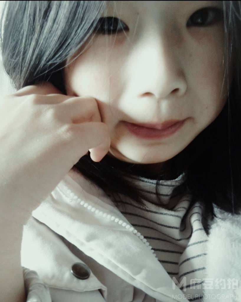 黑白模特