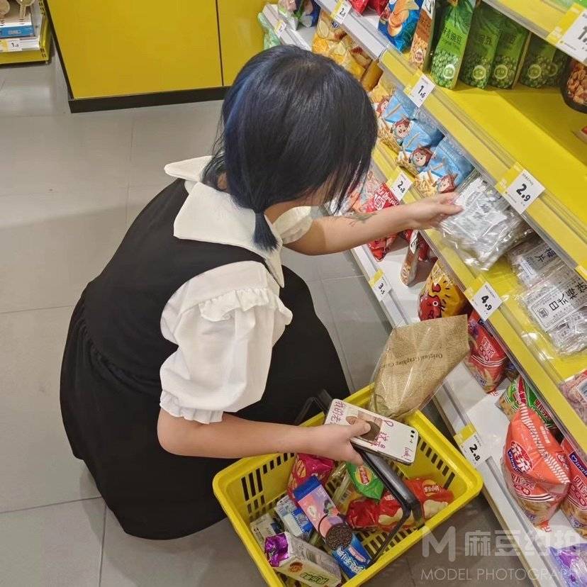 校园模特