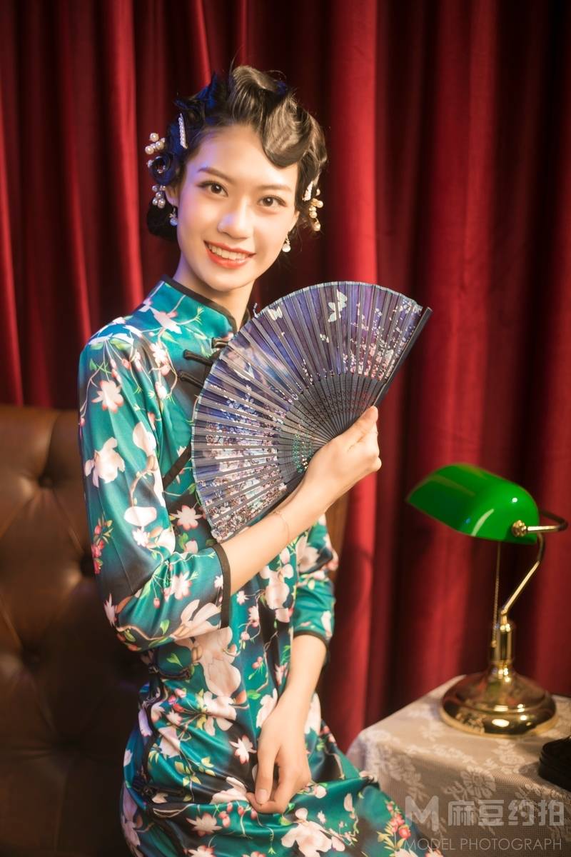 民国模特