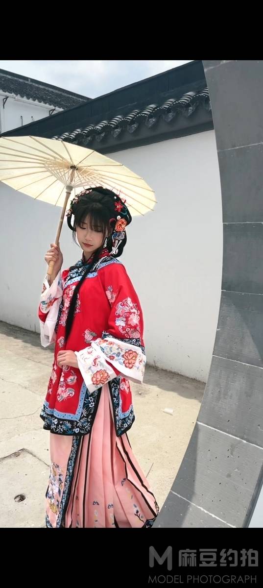 汉服模特