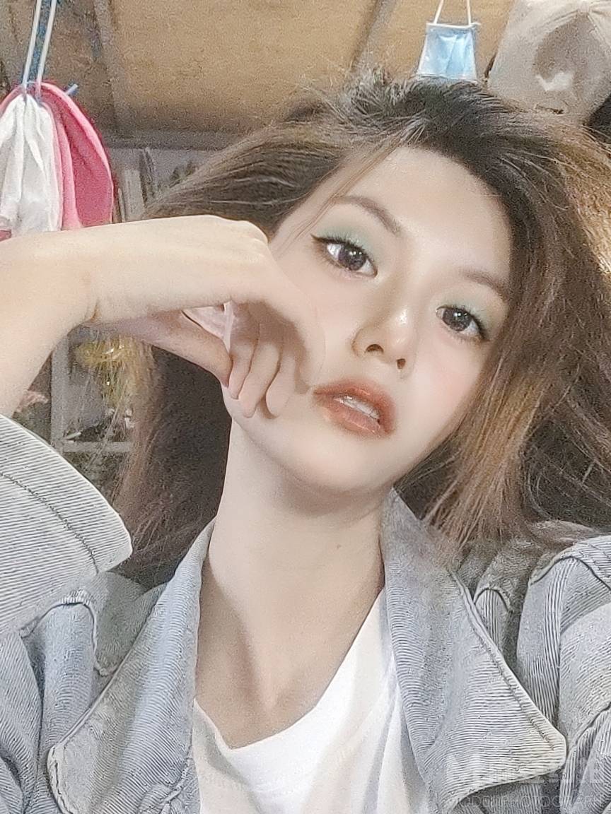 宝丽来模特