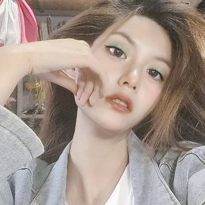 宝丽来模特