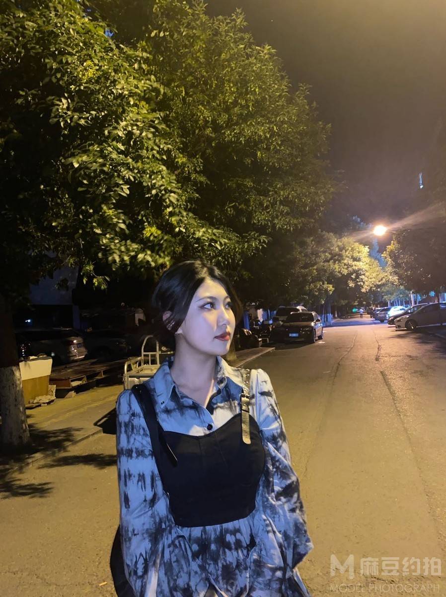 夜景模特