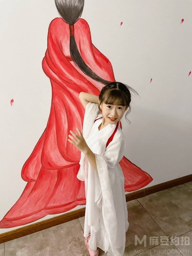 汉服模特