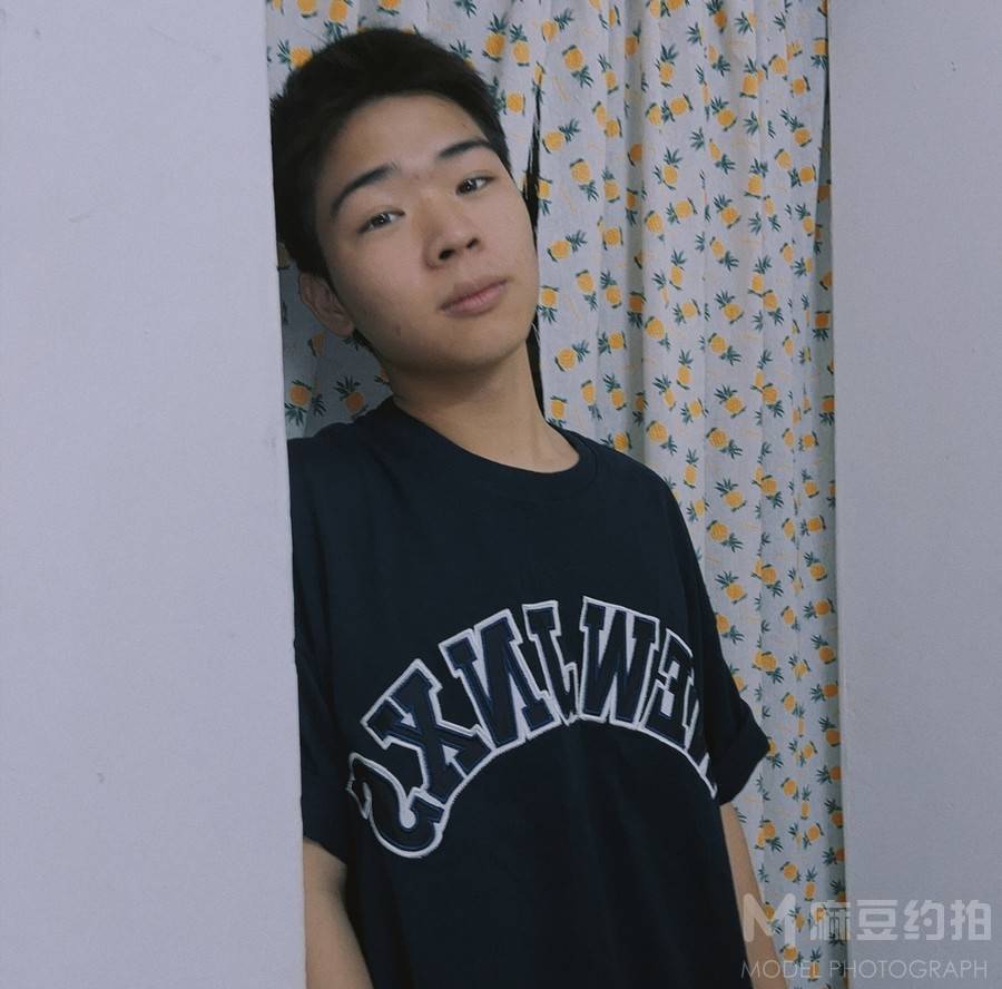 胶片模特