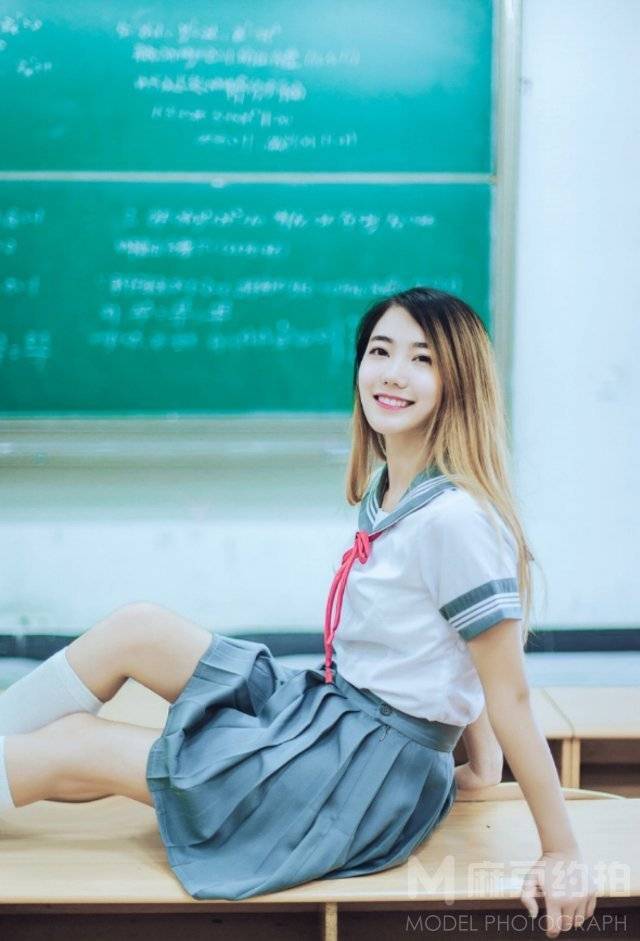 校园模特