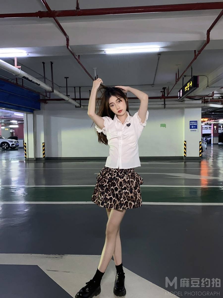 校园模特