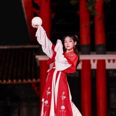 汉服模特