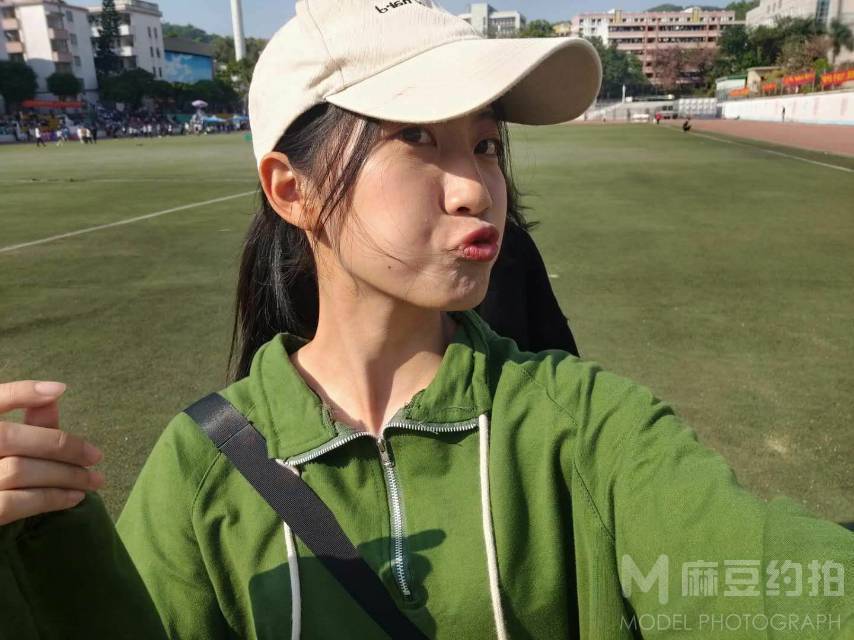 校园模特