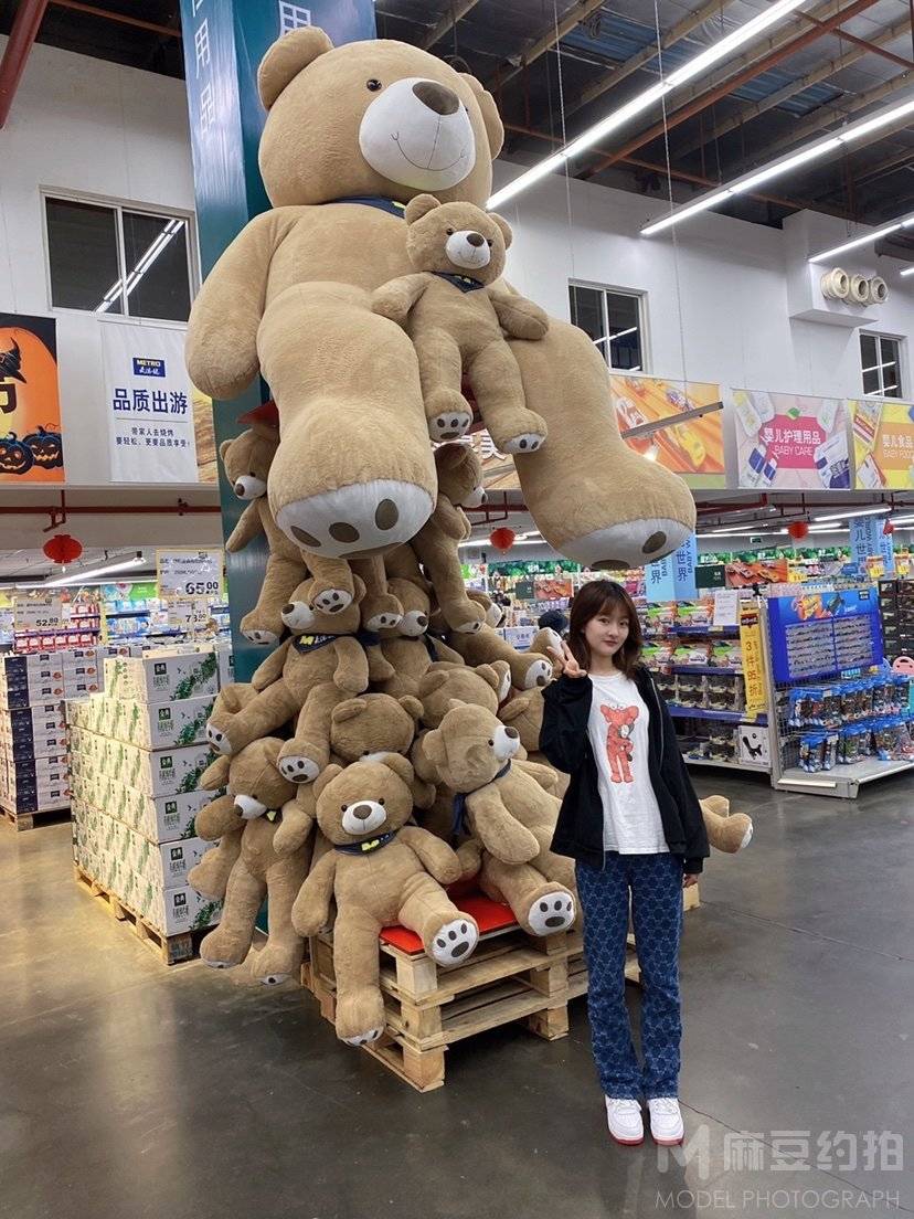 校园模特