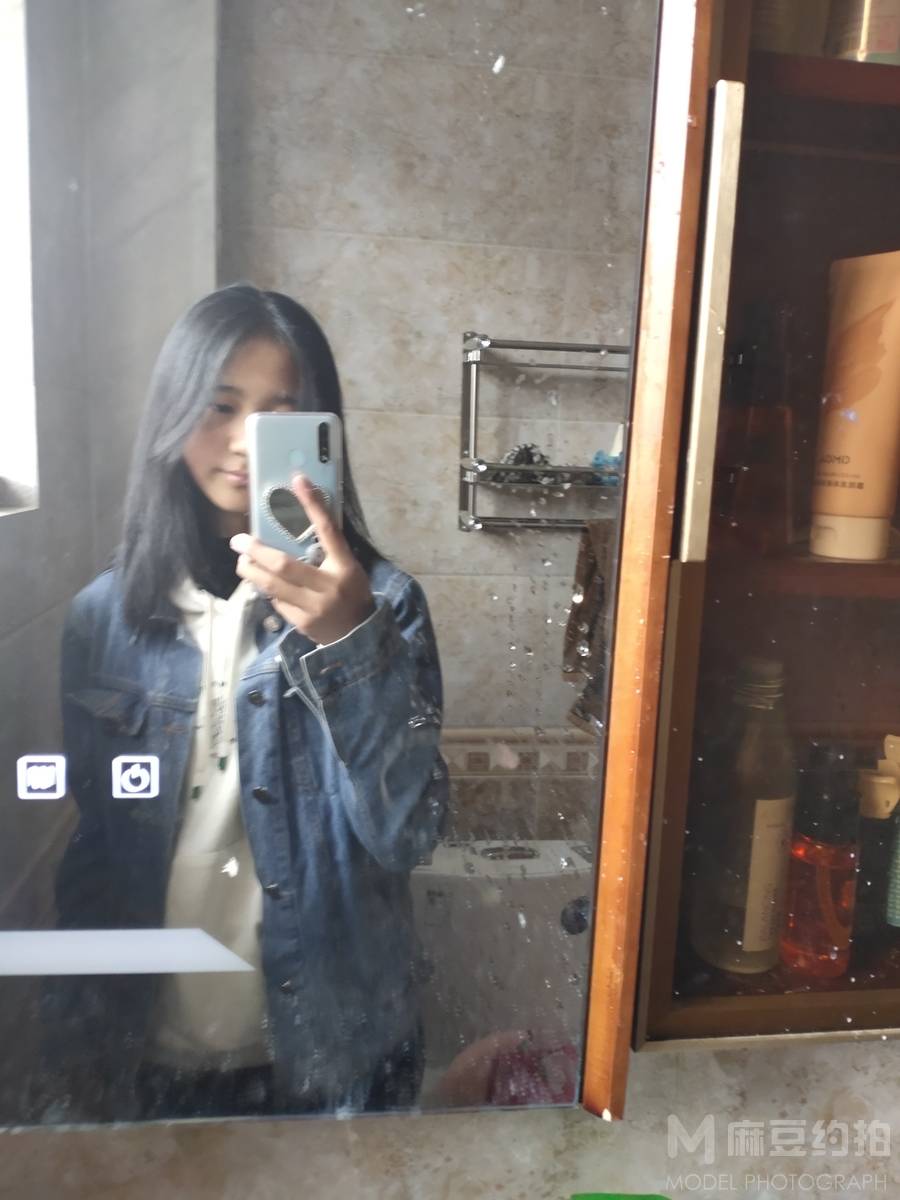 纪实模特