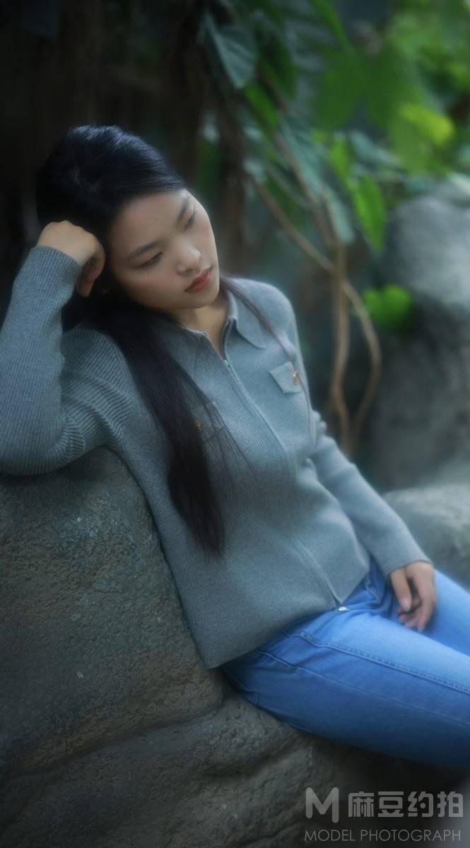 情绪模特