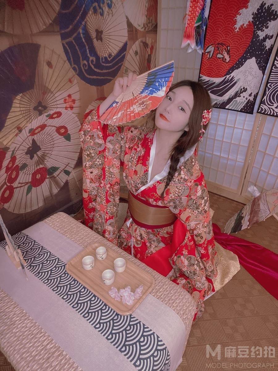 民国模特