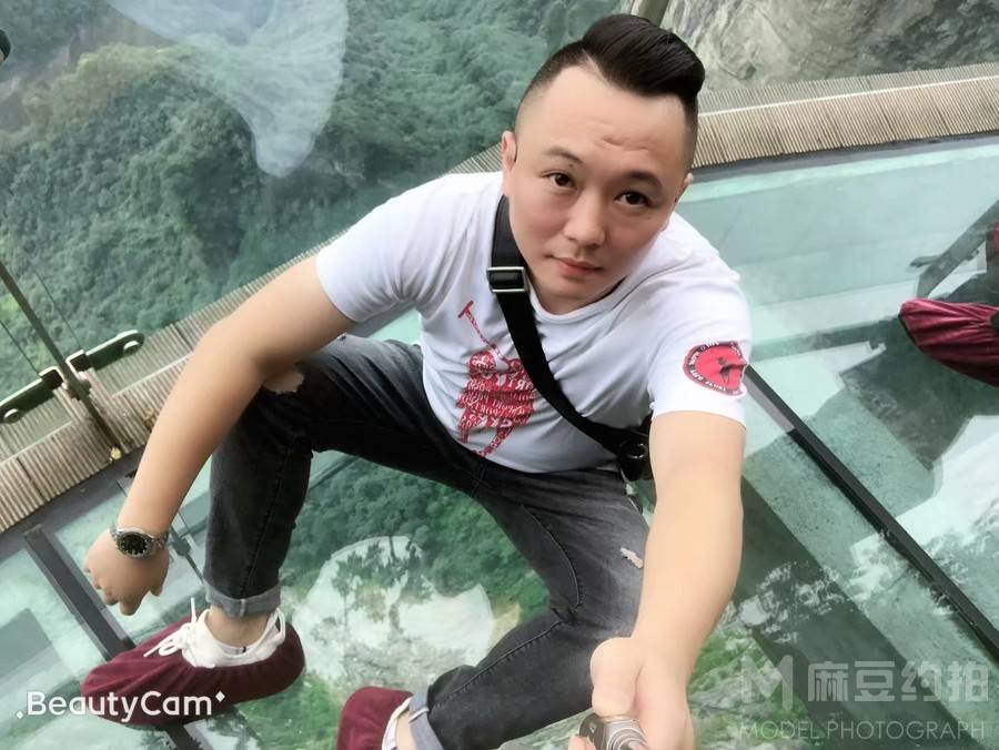 纪实模特