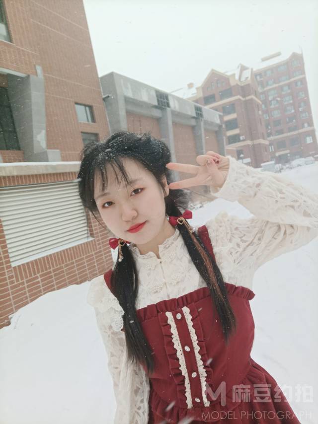 校园模特