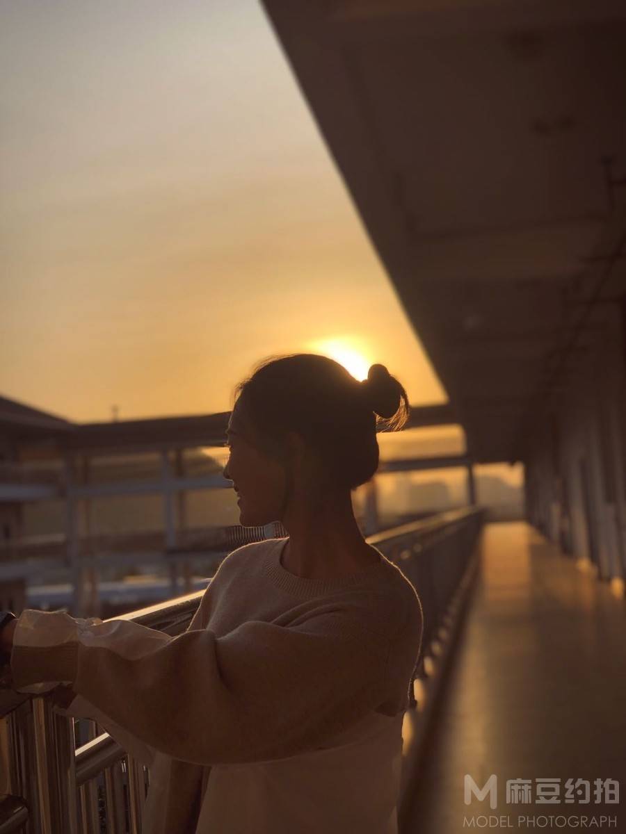 校园模特