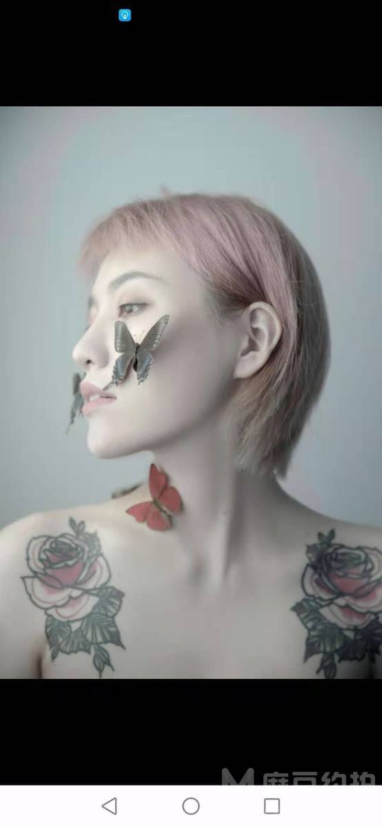 情绪模特