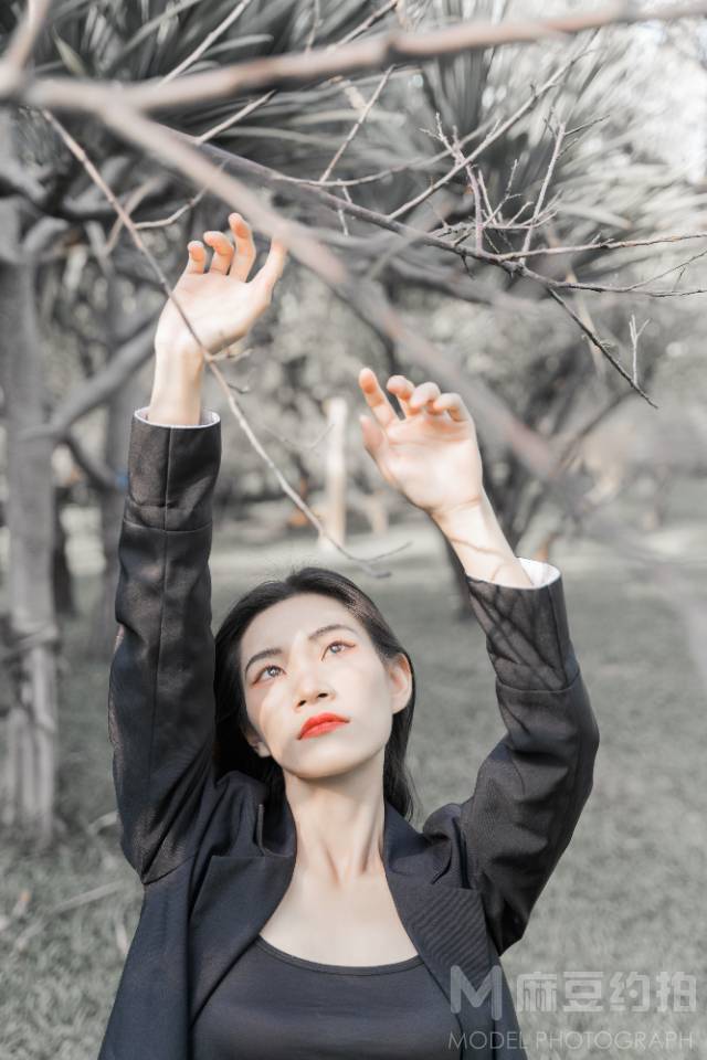 情绪模特