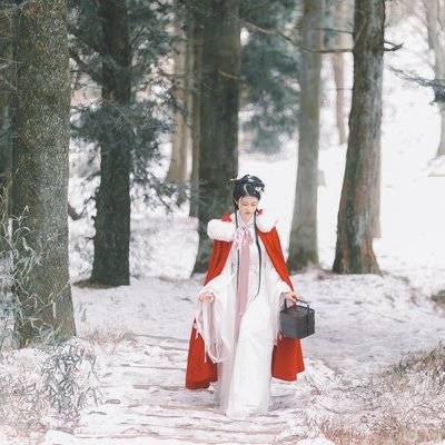汉服模特