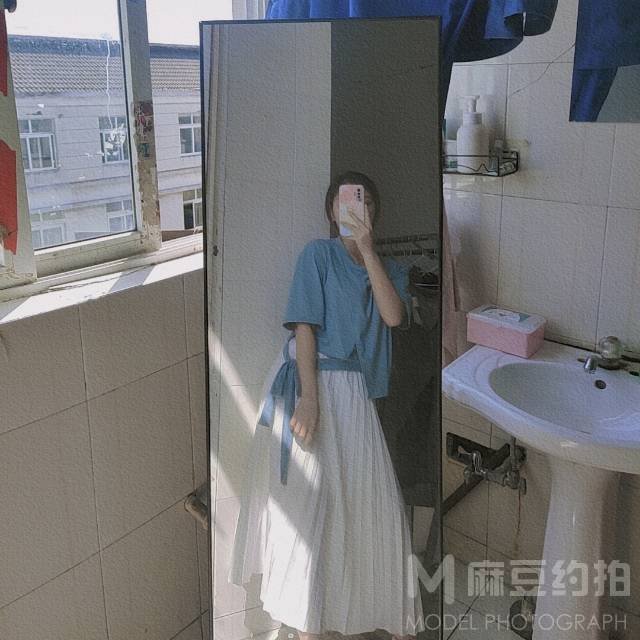 清新模特