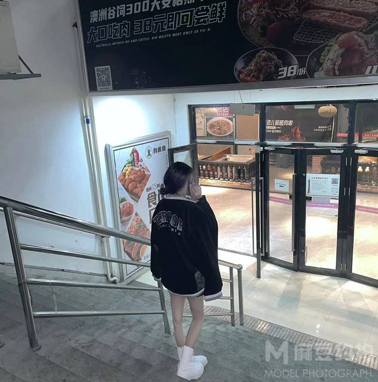 妆容模特