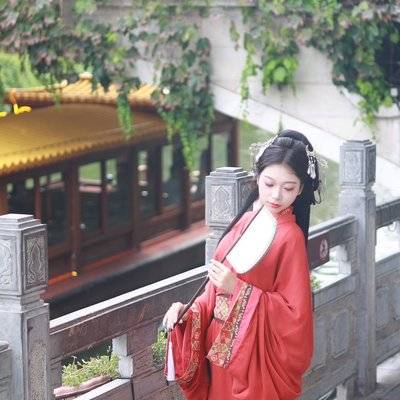 汉服模特