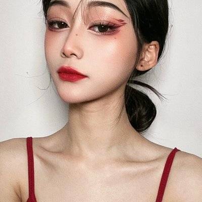 妆容模特