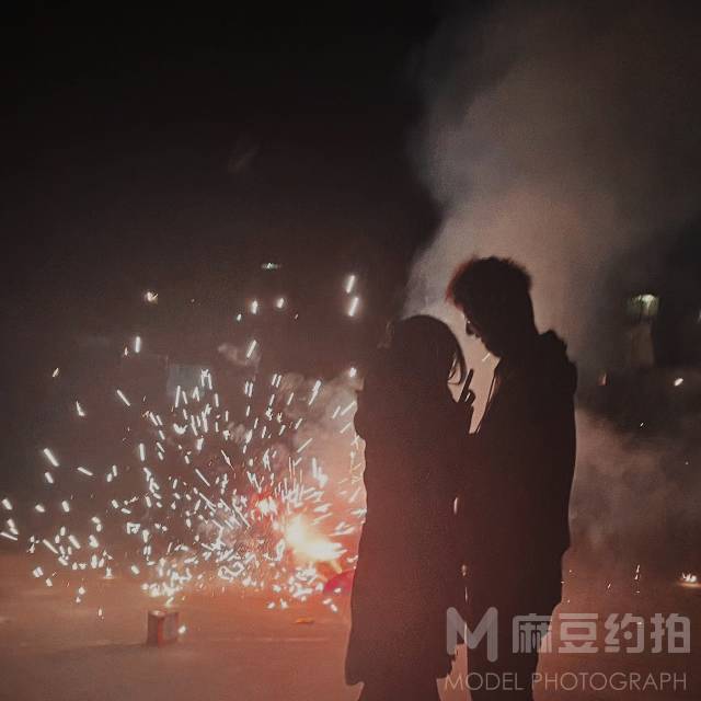 情侣模特