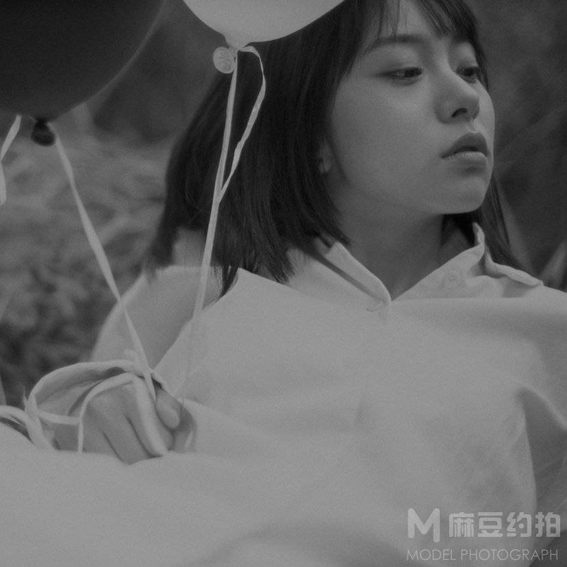 黑白模特