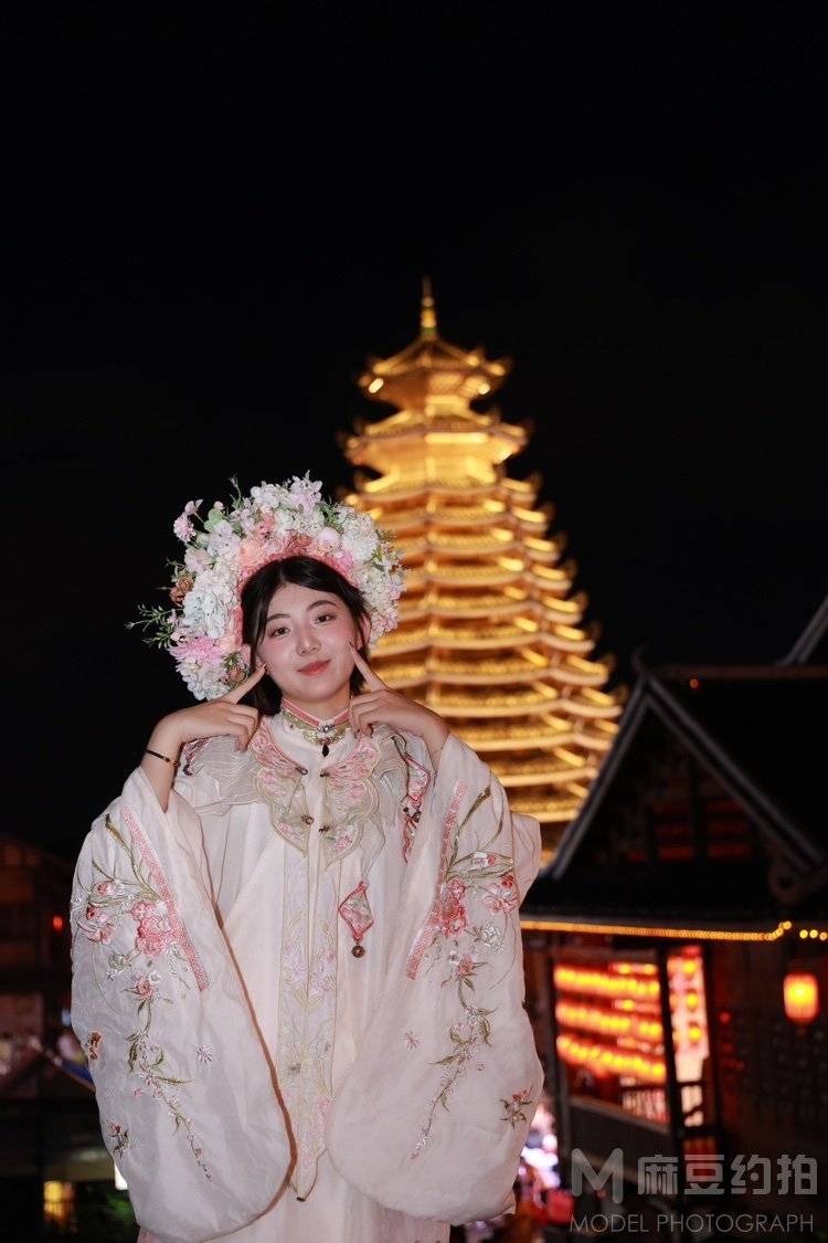 夜景模特
